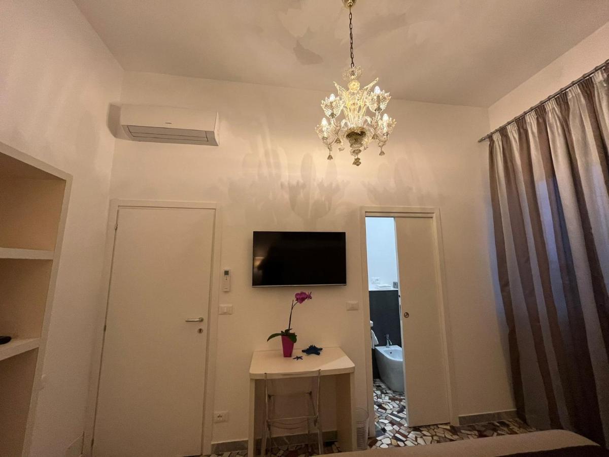 Al Mare 54 Luxury Guest House Lido di Camaiore Exterior photo