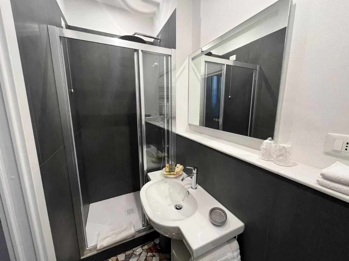 Al Mare 54 Luxury Guest House Lido di Camaiore Exterior photo